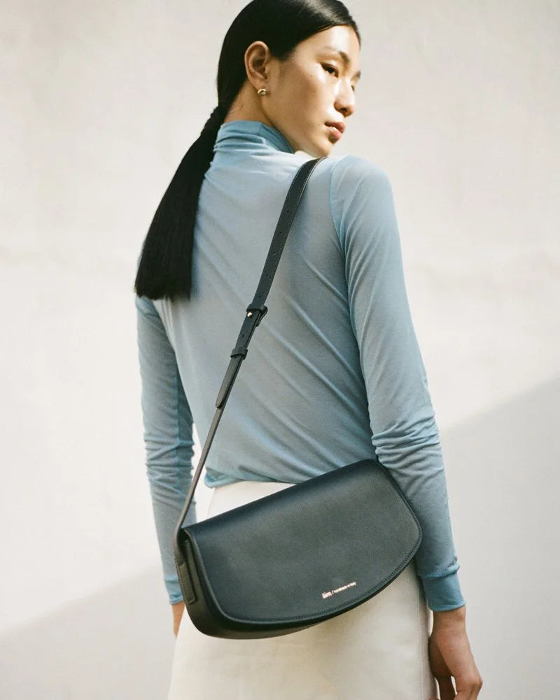 Emma Navy Bag - āim / Handmade in Italy